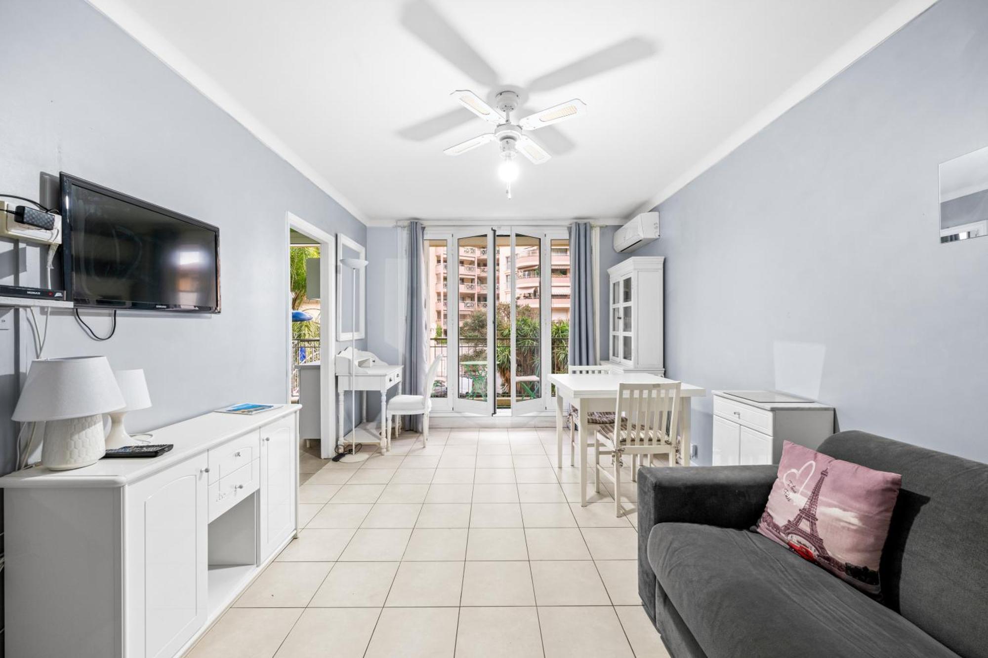Le Landelle - Centre- Climatisation -Proche Gare Sncf Apartment ม็องตง ภายนอก รูปภาพ